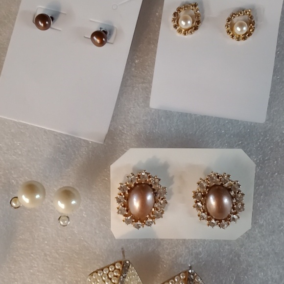 20 Pairs Gold Tone Earrings #A425 - Picture 5 of 7